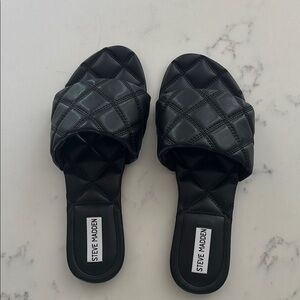 Steve Madden Black Quilted Sandals